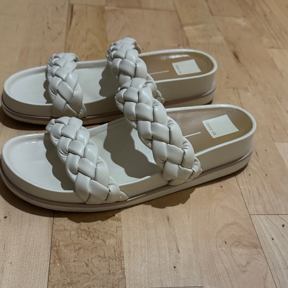 Dolce Vita Women's Tan Braided Sandals - Picture 3 of 8